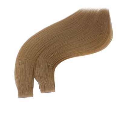 Richiesta personalizzata accettata per estensioni di capelli con nastro in colore biondo
